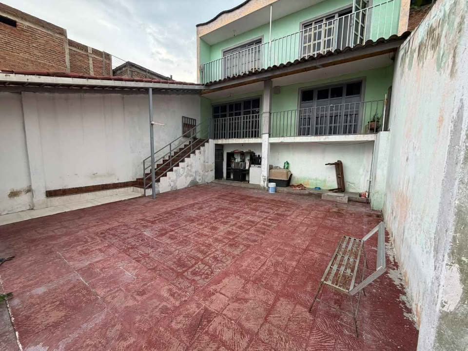 6 habitaciones 2 baños - Casa 3