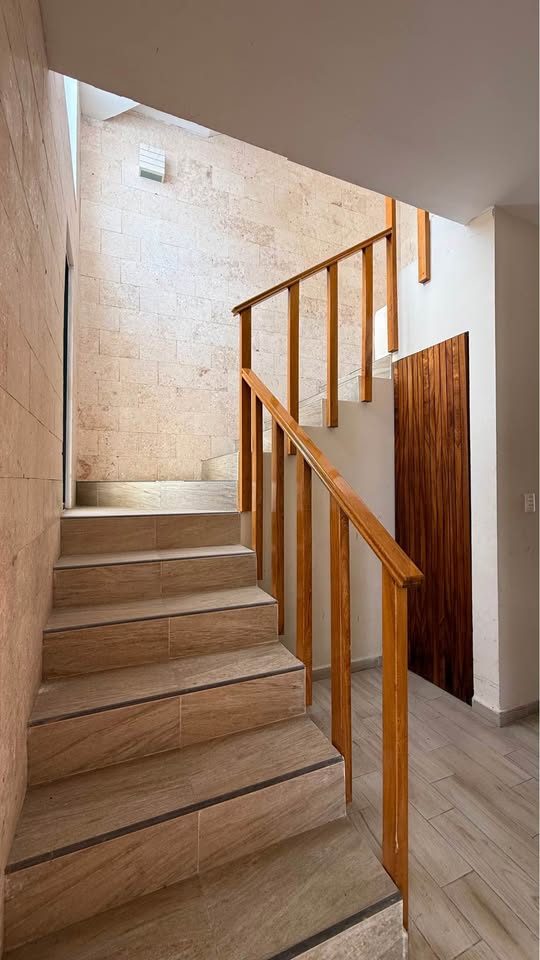 4 Beds 4 Baths - House 2