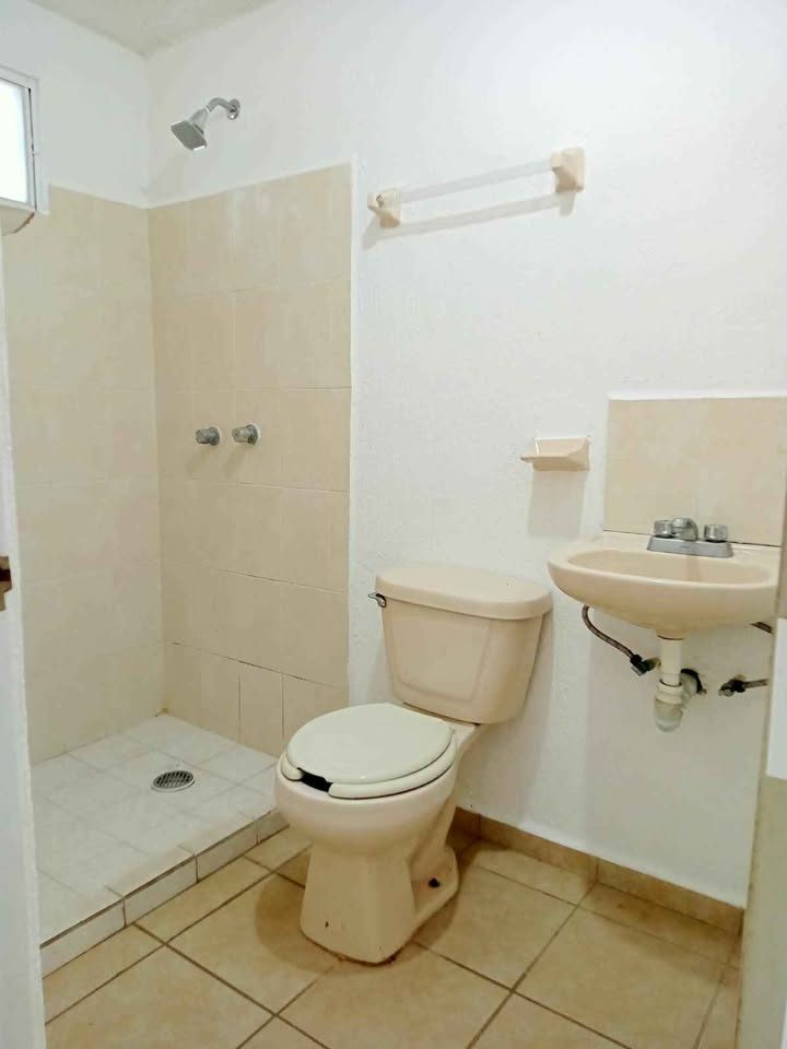 2 habitaciones 1 baño - Casa 3