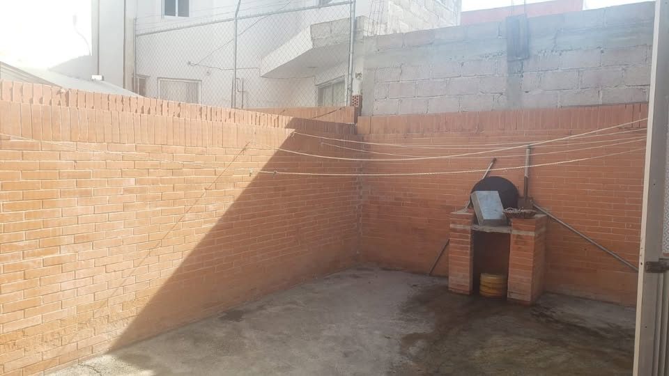 4 habitaciones 2 baños Casa 2