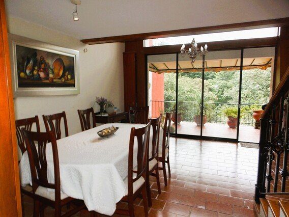3 habitaciones 3.5 baños Casa 2