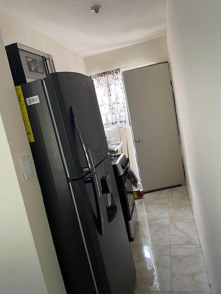 Rento casa amueblada recién remodelada en la colonia jarachina sur a una cuadra Del parque del norte 3