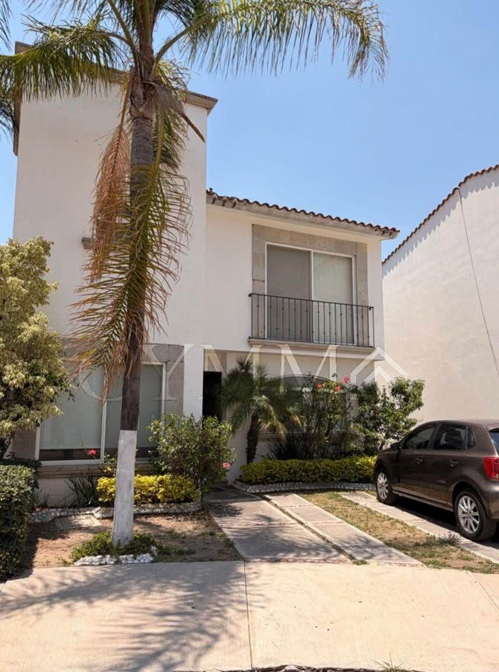 3 Beds 2.5 Baths - House 2