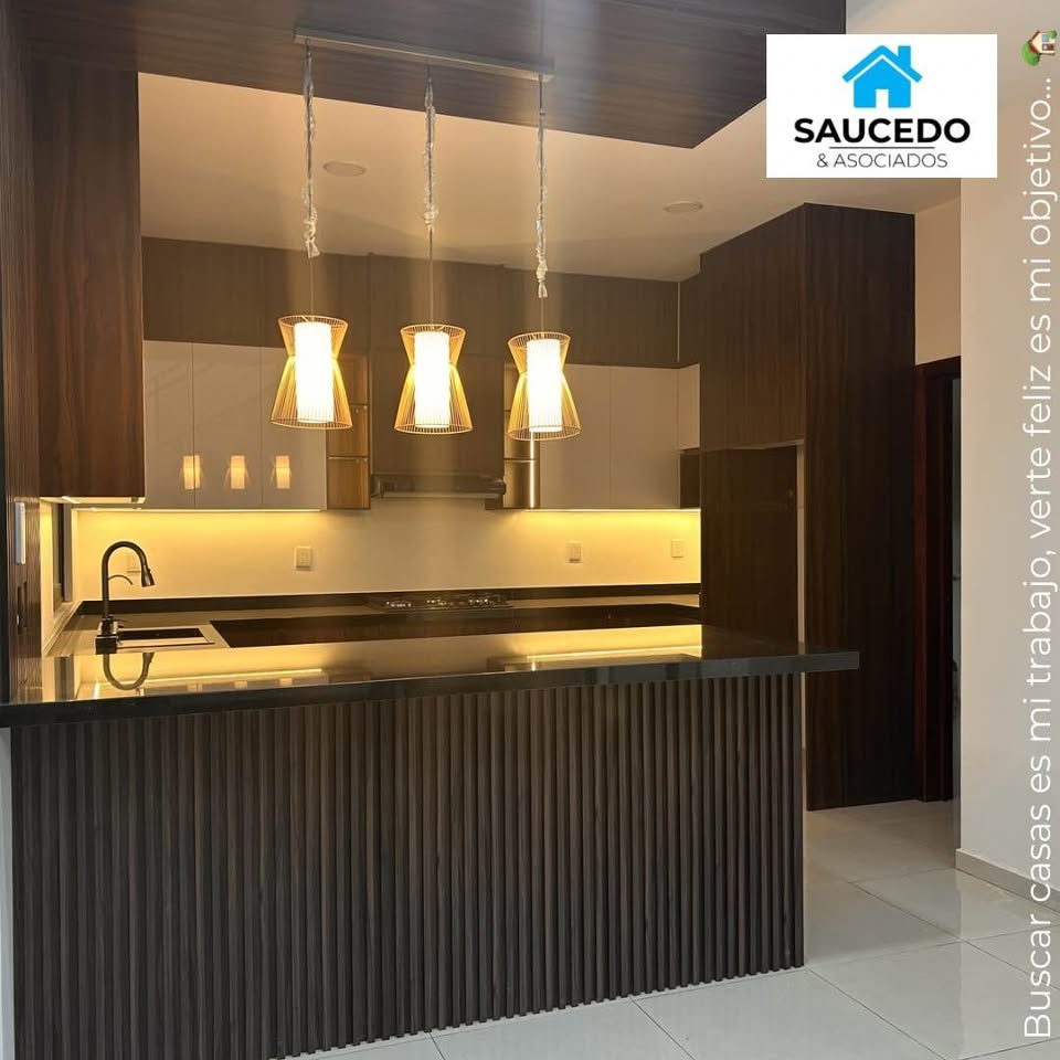 3 habitaciones 4 baños - Casa 2