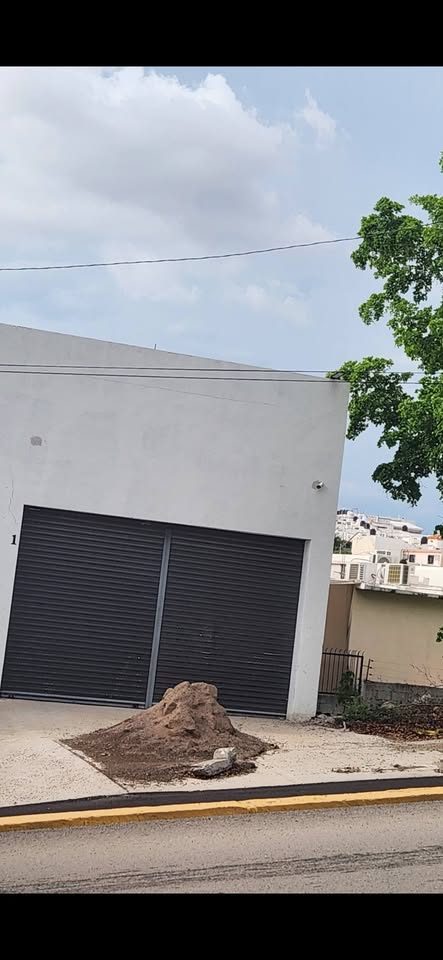 Se renta local en culiacan en monte bello por la mexico 68 mide 20x12 con estacionamiento en $30.000 2