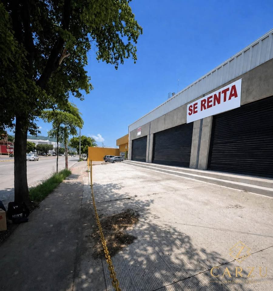SE RENTA A BORDE DE AV AGUAMILPA  EN TEPIC 3