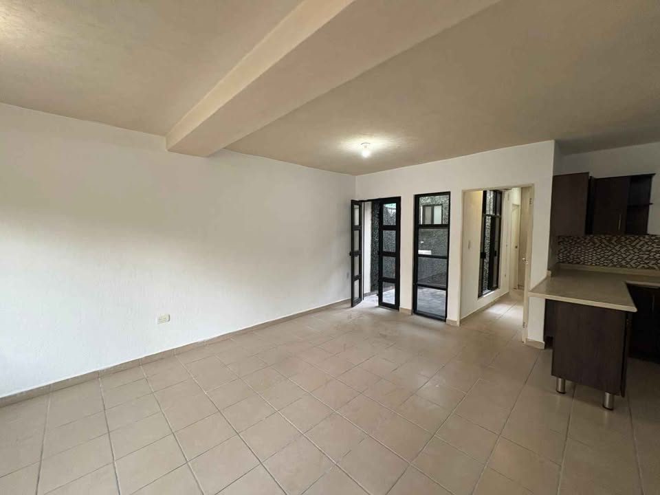 4 habitaciones 2 baños - Casa 2