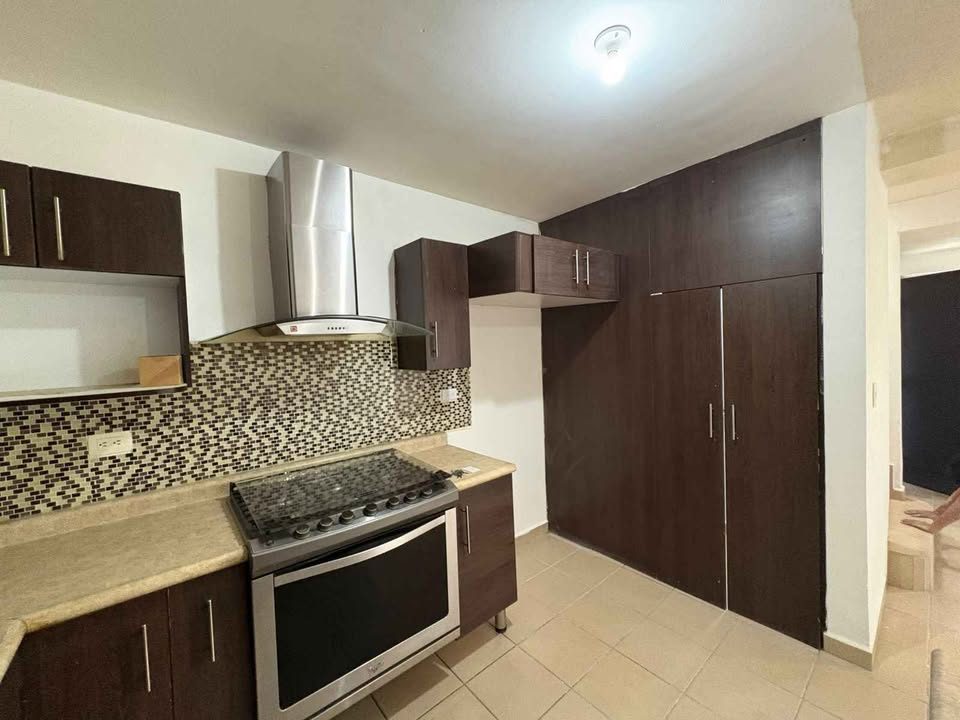4 habitaciones 2 baños - Casa 3