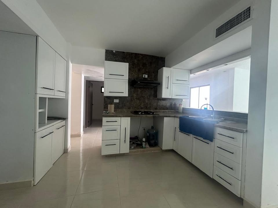 3 habitaciones 2.5 baños Casa 2