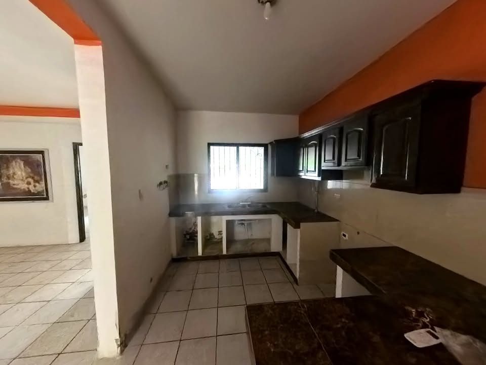 4 habitaciones 3 baños Casa 3