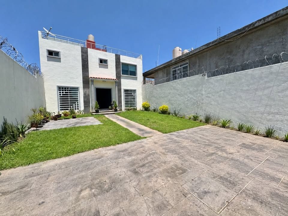 3 habitaciones 3 baños Casa 3