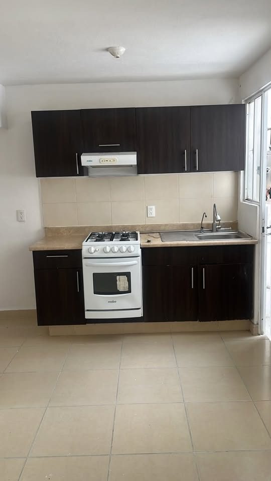 3 habitaciones 2.5 baños Casa 2