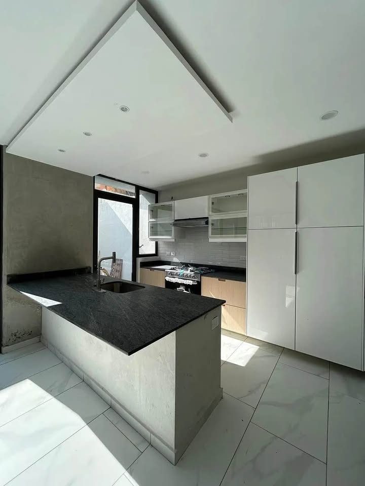 3 habitaciones 4 baños - Casa 2