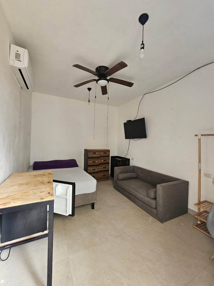 4 Beds 2.5 Baths - House 2