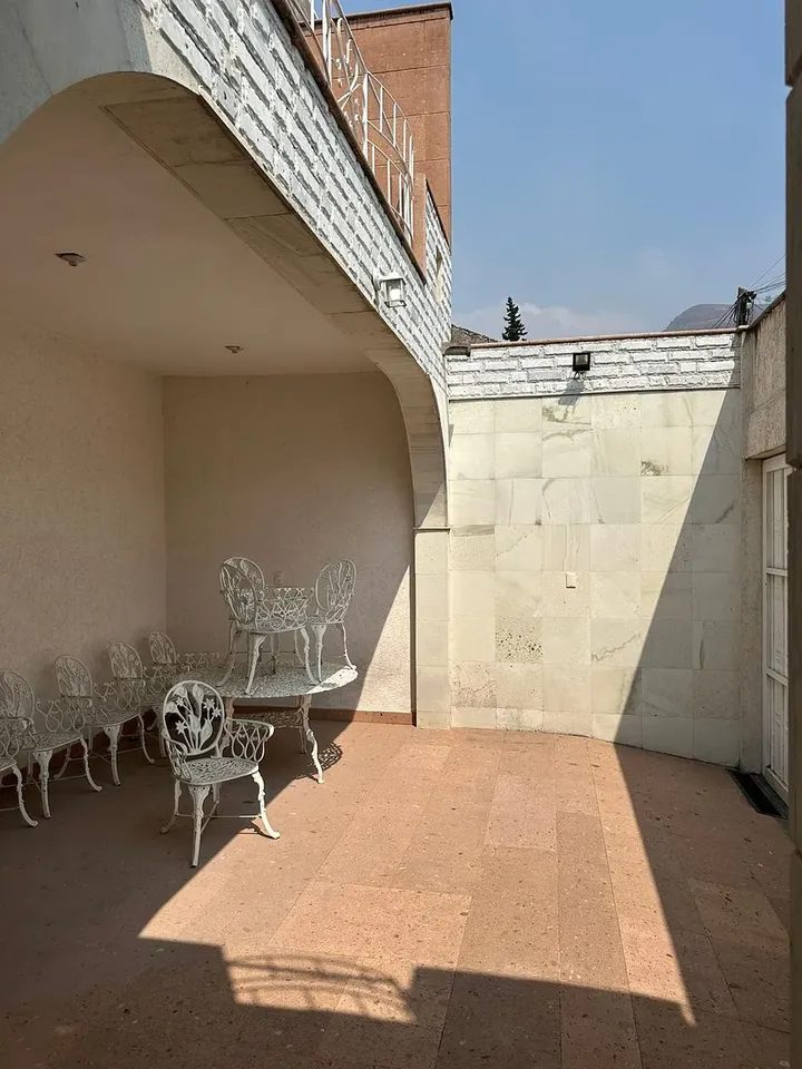 6 habitaciones 3 baños Casa 3
