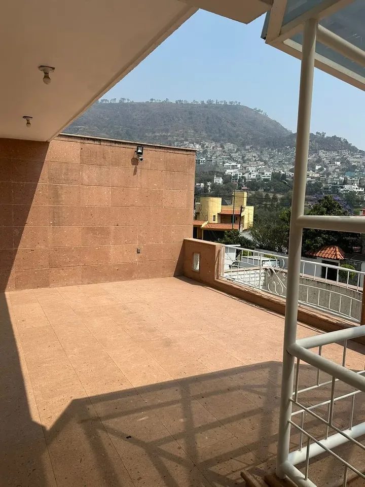 6 habitaciones 3 baños Casa 2