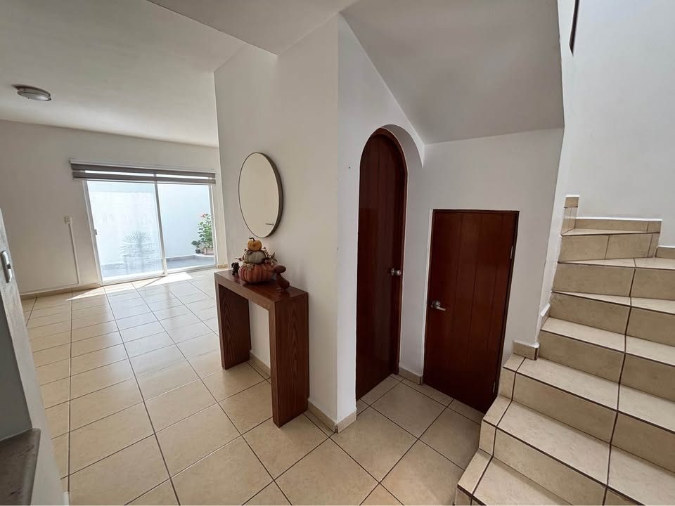 3 Beds 3.5 Baths - House 2
