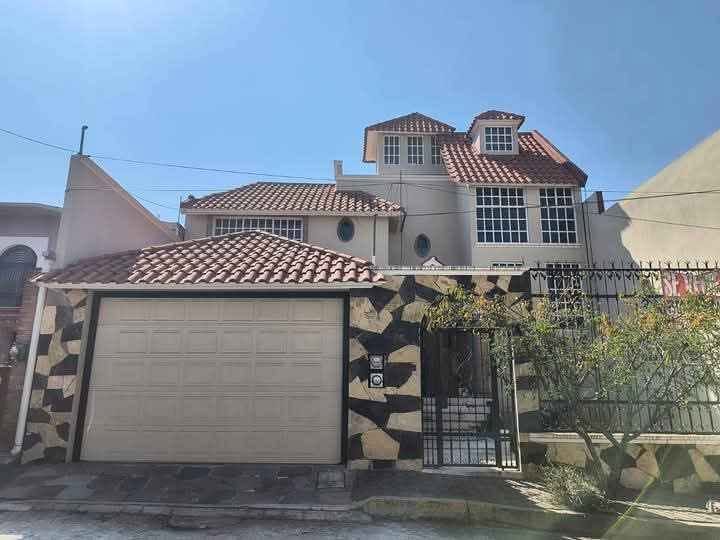 Casa en venta · 4 rec 3