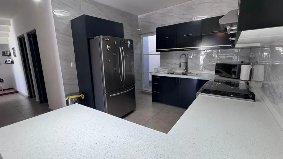 4 habitaciones 3 baños Casa 2