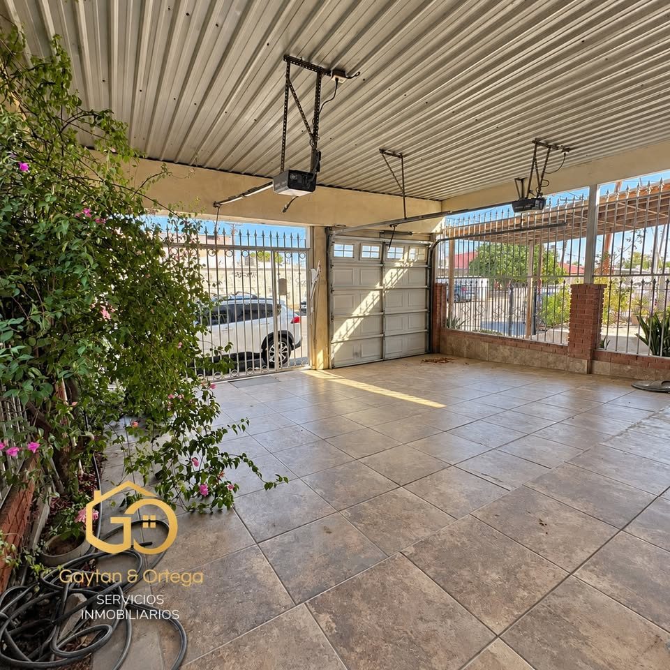 Vendo casa a pasos de Anahuac en Infonavit Cucapah 2