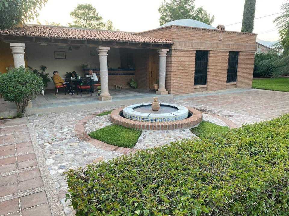 2 habitaciones 4 baños - Casa 3