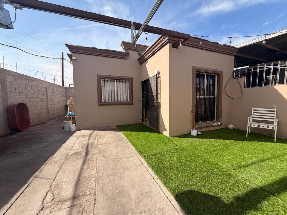 ⚜️Casa en venta esquina con terreno excedente 
 Huertas del Colorado 📍 3