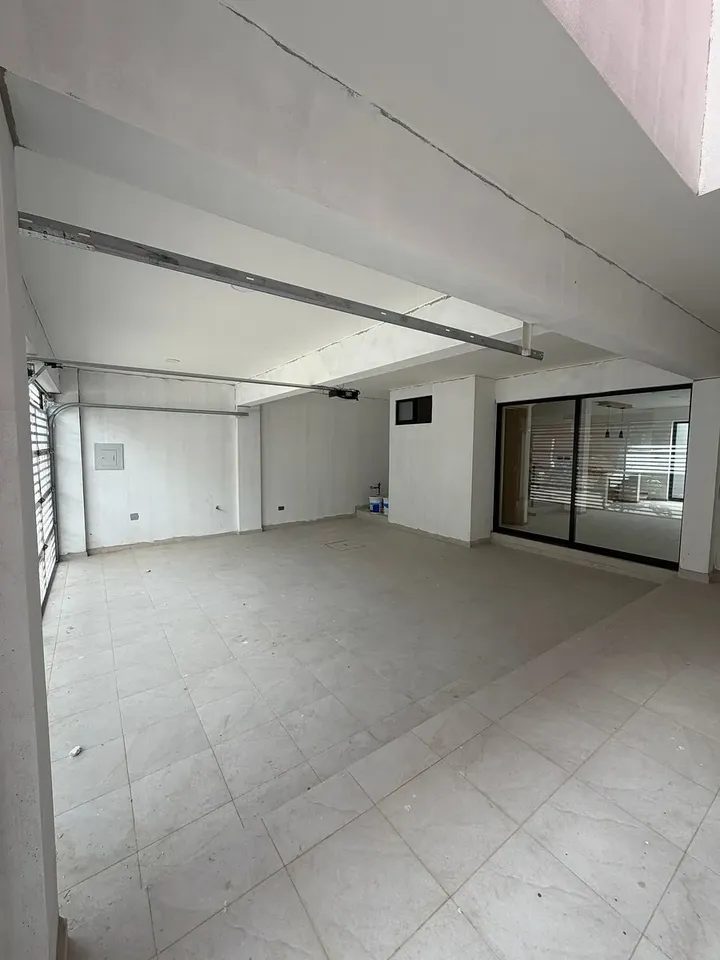 4 habitaciones 3 baños Casa 3