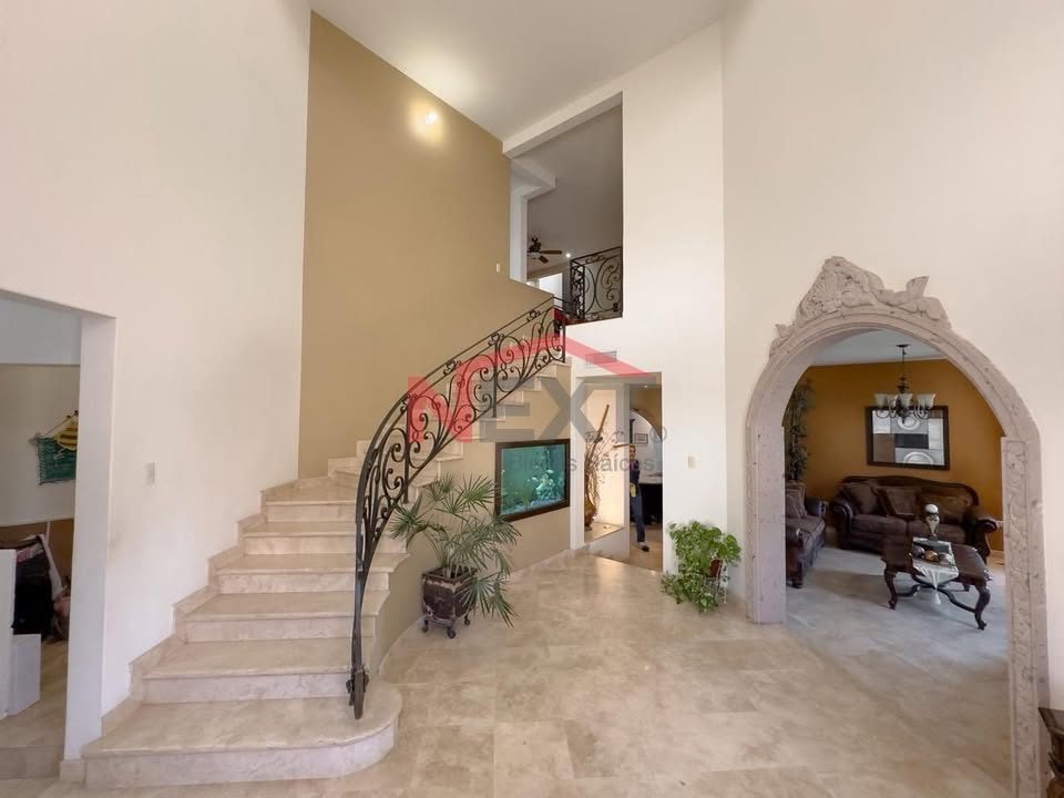 CASA EN VENTA RESIDENCIAL PUERTA DE HIERRO 3