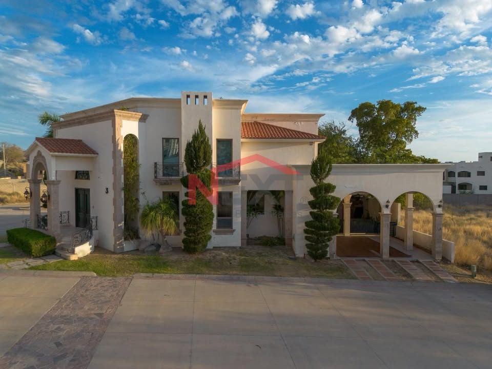 CASA EN VENTA RESIDENCIAL PUERTA DE HIERRO 2