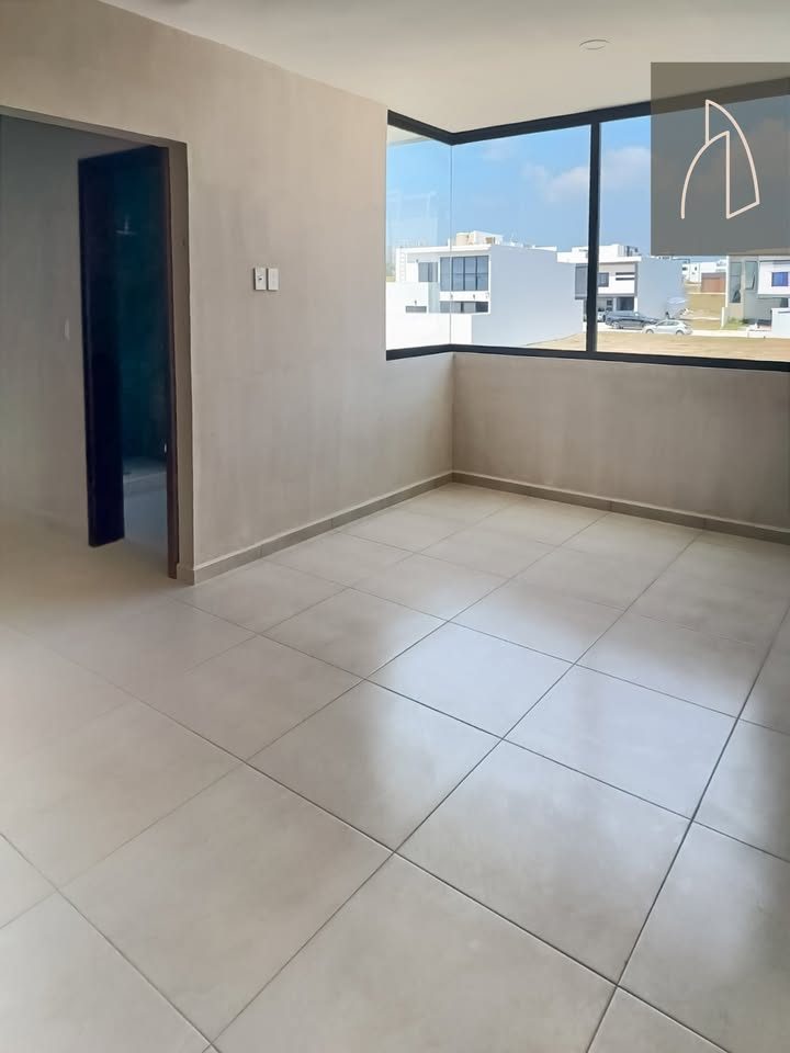 3 habitaciones 3.5 baños Casa 2