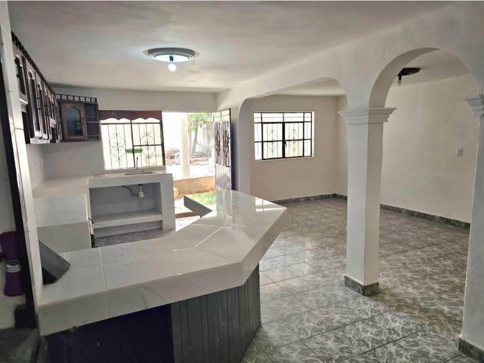 4 habitaciones 2 baños - Casa 3
