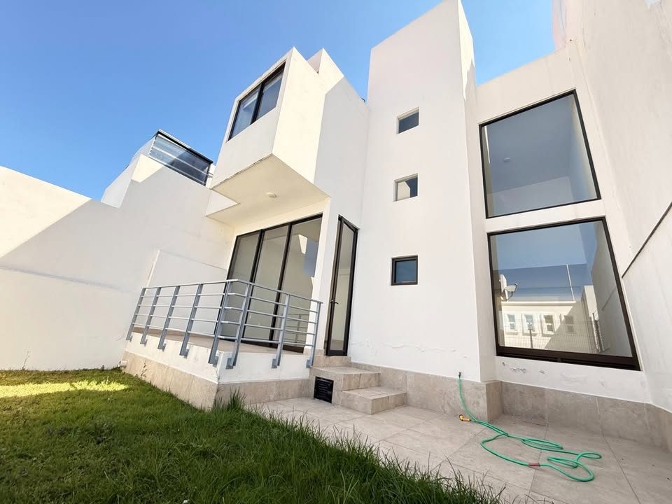 3 habitaciones 2.5 baños Casa 3
