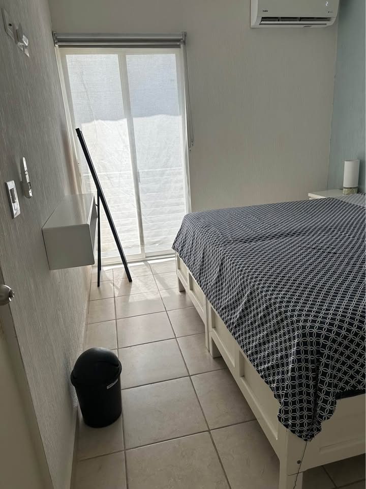 SE RENTA HABITACIÓN 2