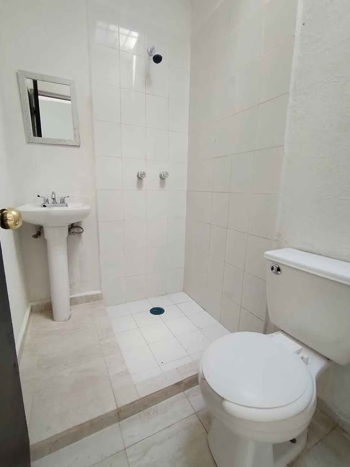 2 habitaciones 1 baño - Casa 3