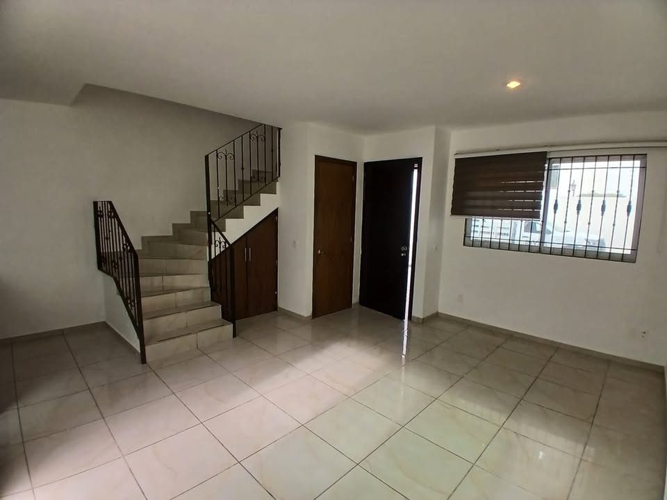 3 habitaciones 2.5 baños Casa 2