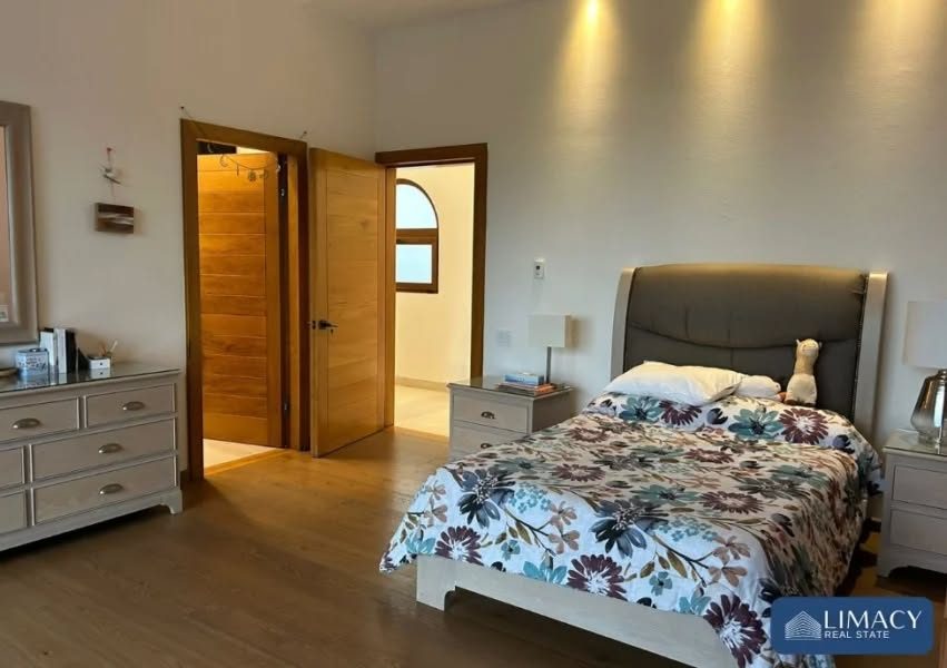 4 habitaciones 4 baños Casa 3