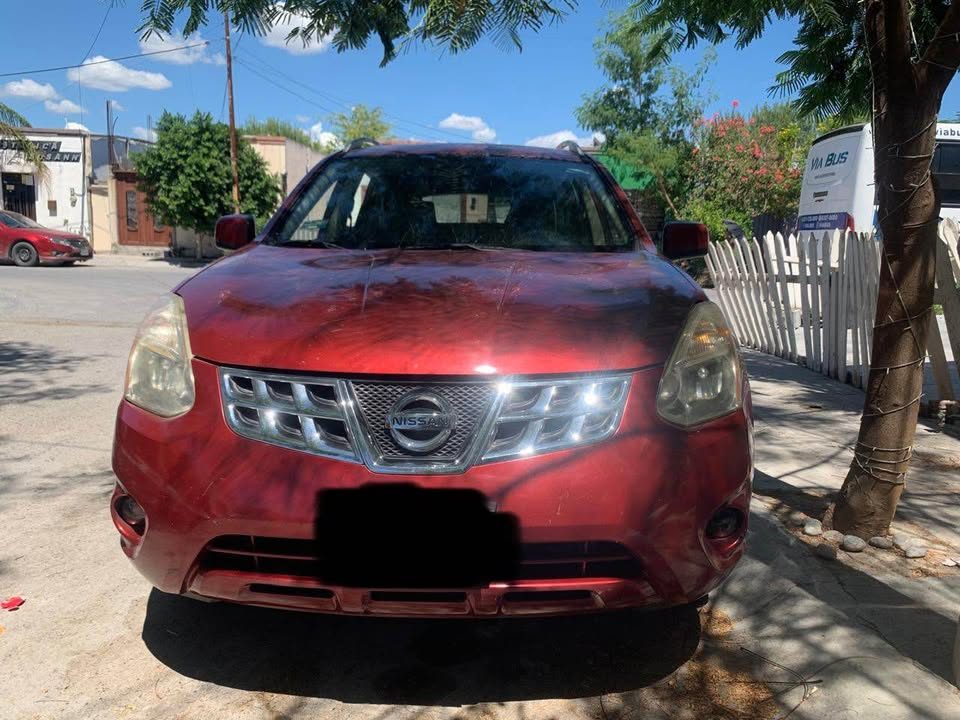NISSAN ROUGUE 2