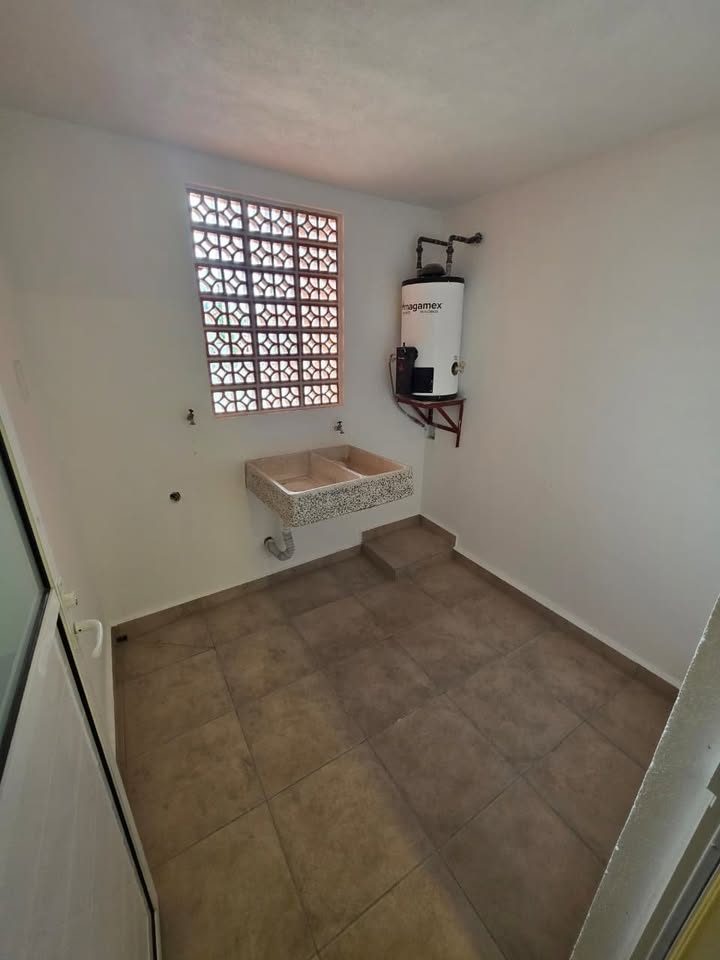 2 habitaciones 1 baño Departamento 3