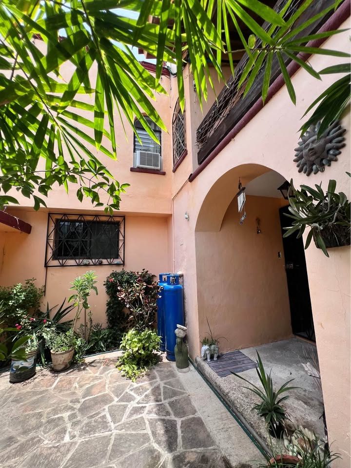 4 habitaciones 3 baños Casa 2