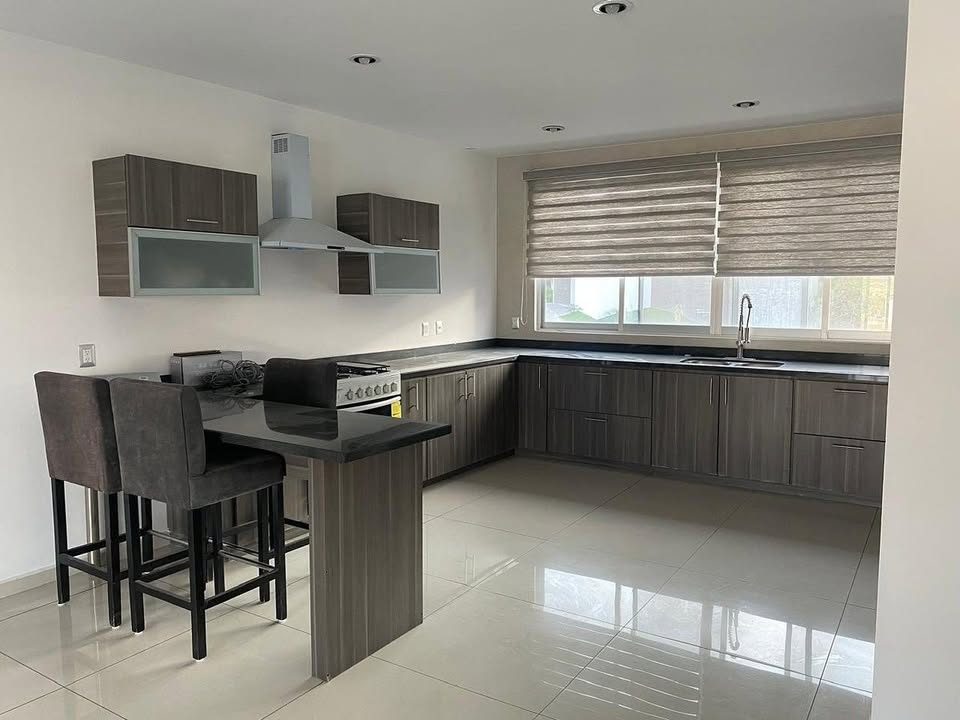 3 habitaciones 3.5 baños Casa 2