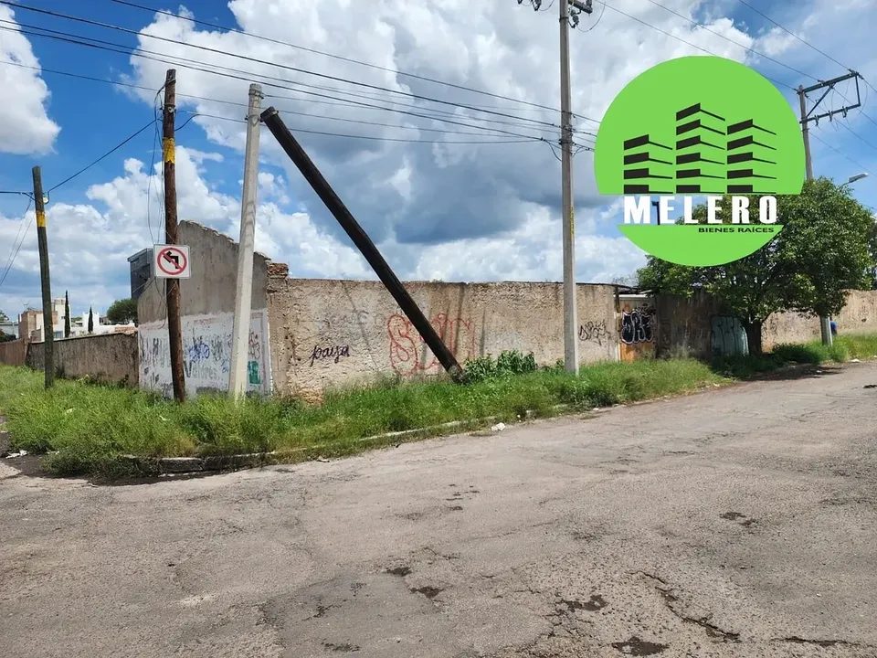 TERRENO EN RENTA EN COL. JUAN DE LA BARRERA 3