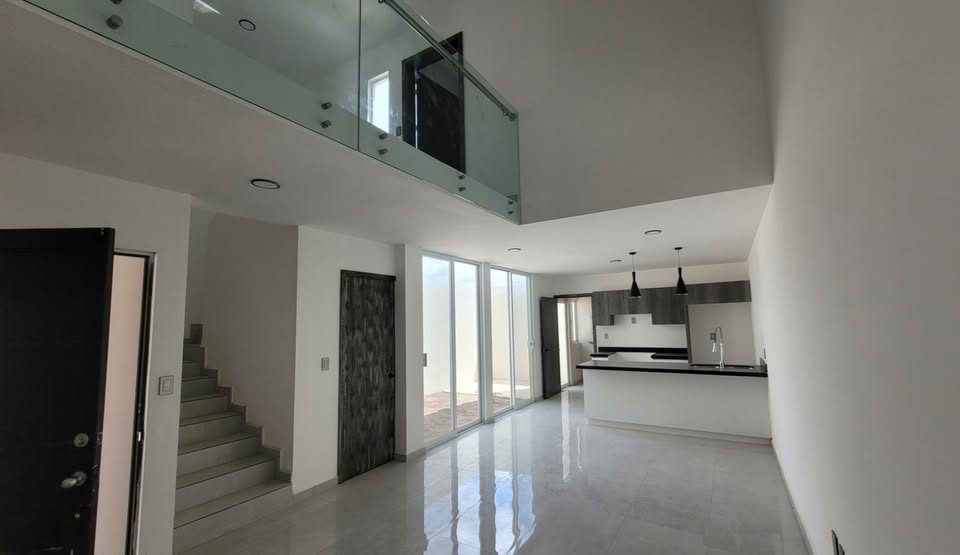 3 habitaciones 2.5 baños Casa 3