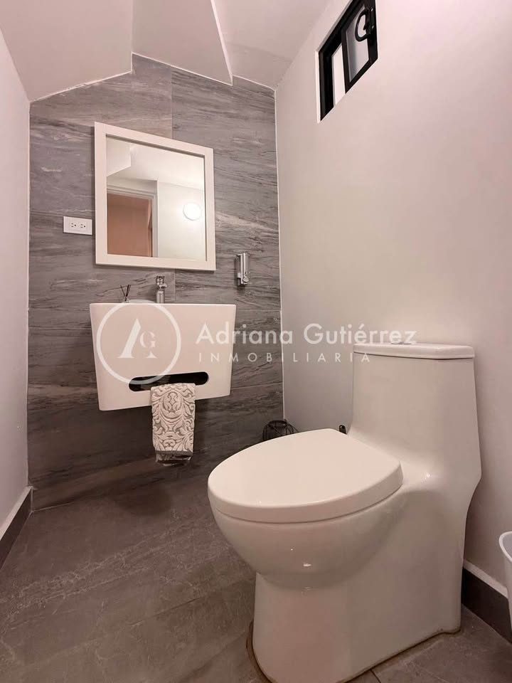 3 habitaciones 4 baños - Casa 2