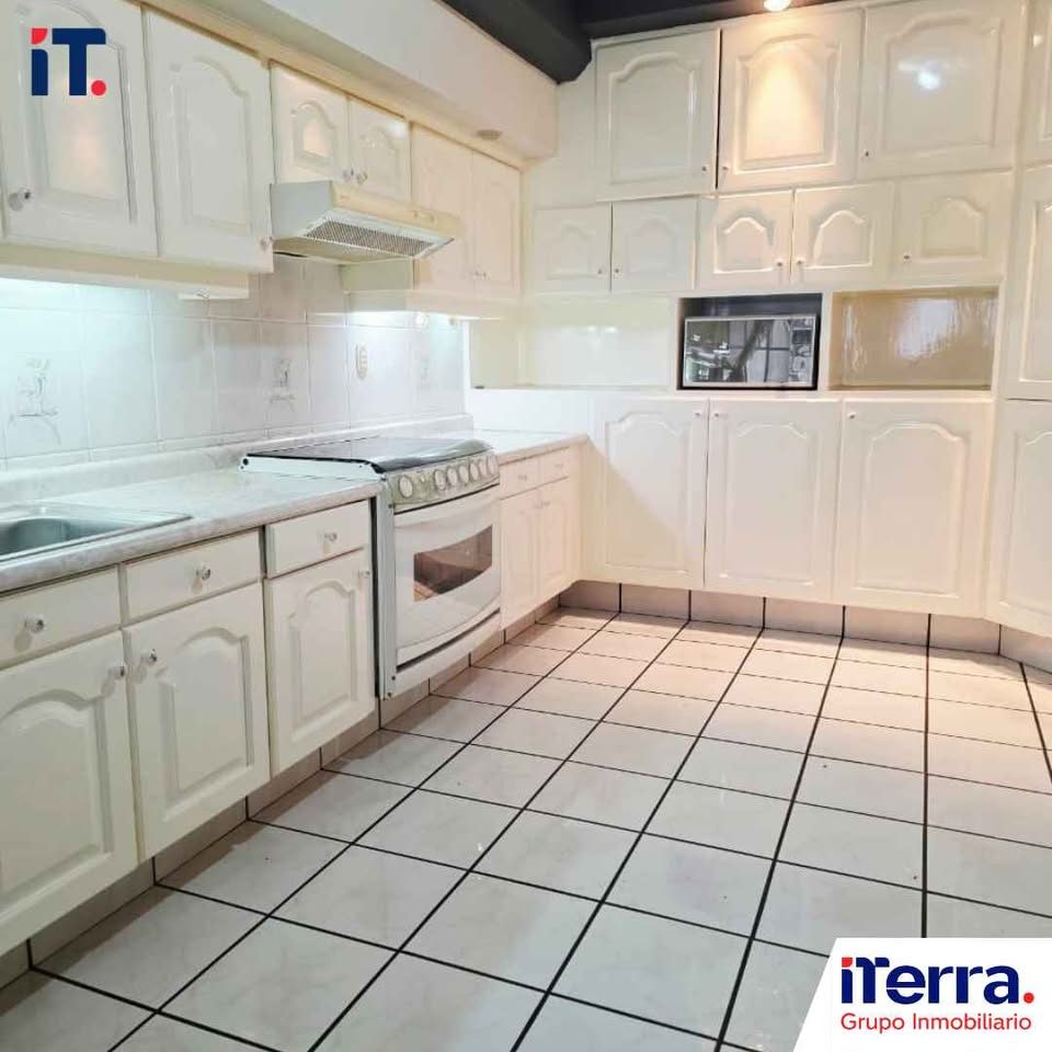4 habitaciones 2 baños - Casa 2