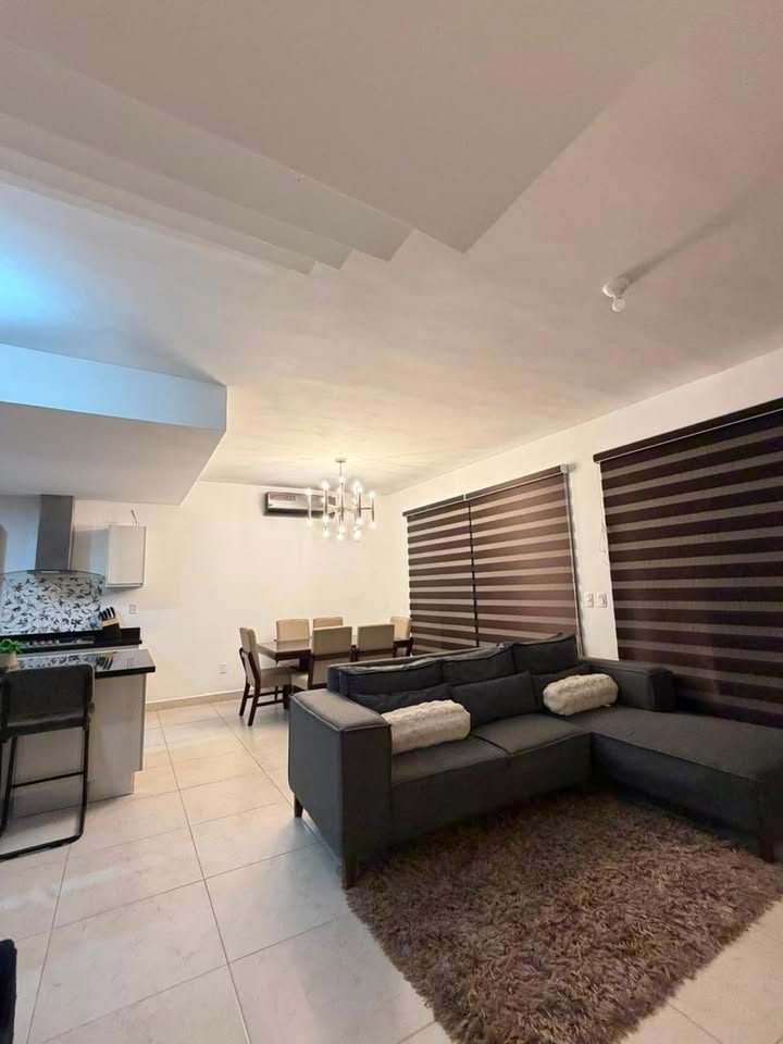 3 habitaciones 2.5 baños Casa 3