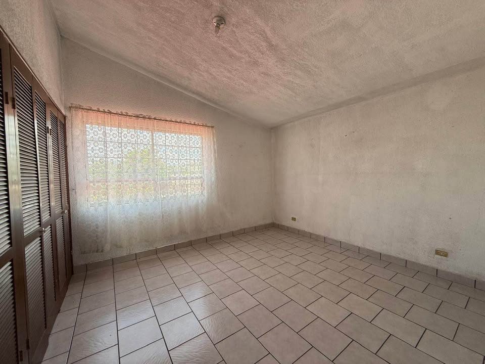 5 Beds 4 Baths - House 3