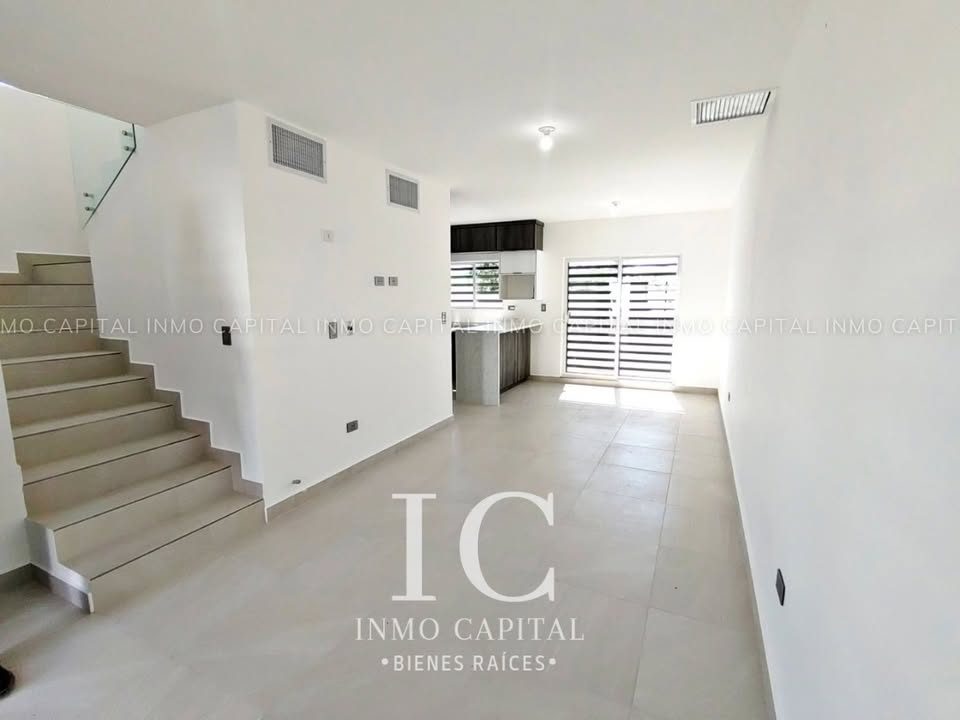 3 habitaciones 2.5 baños Casa 2