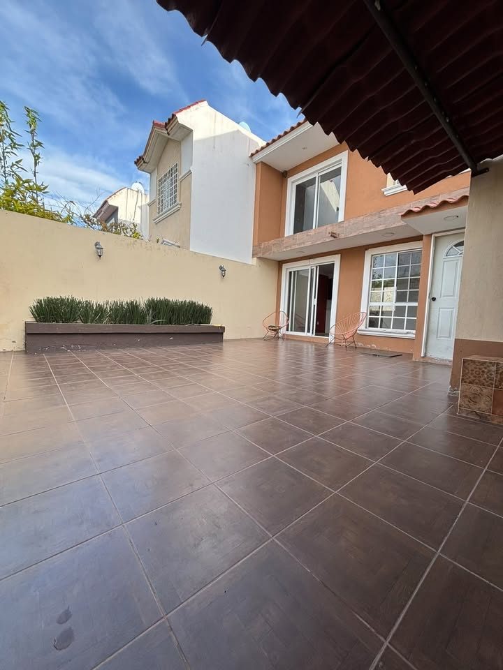 🏡✨ **¡PRECIOSA CASA EN VENTA EN PRIVADA GRAN HACIENDA!** ✨🏡 2