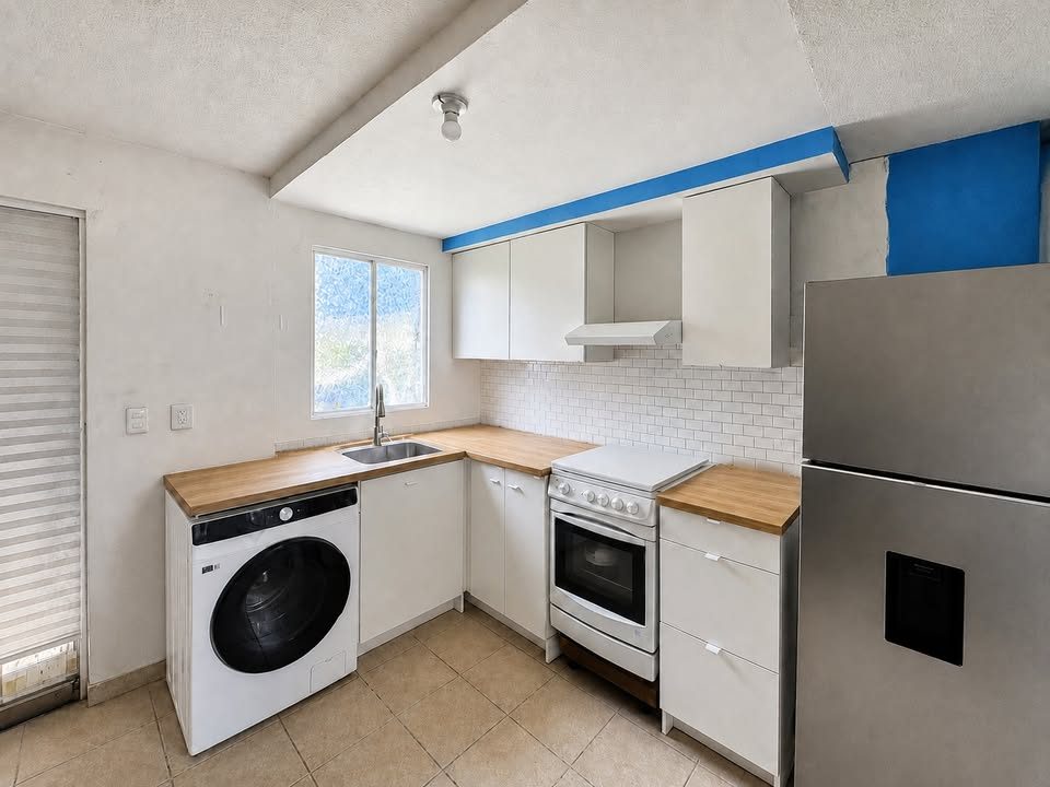 2 habitaciones 1.5 baños Casa 3