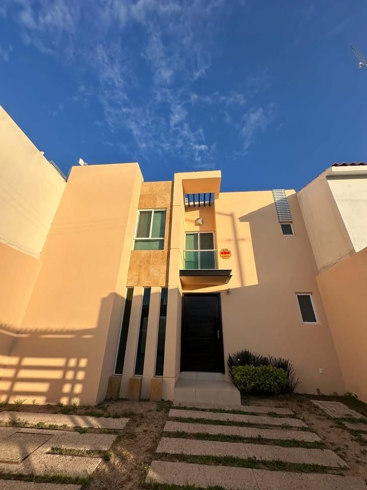 🏡casa en renta 📍villamagna 2da etapa  2